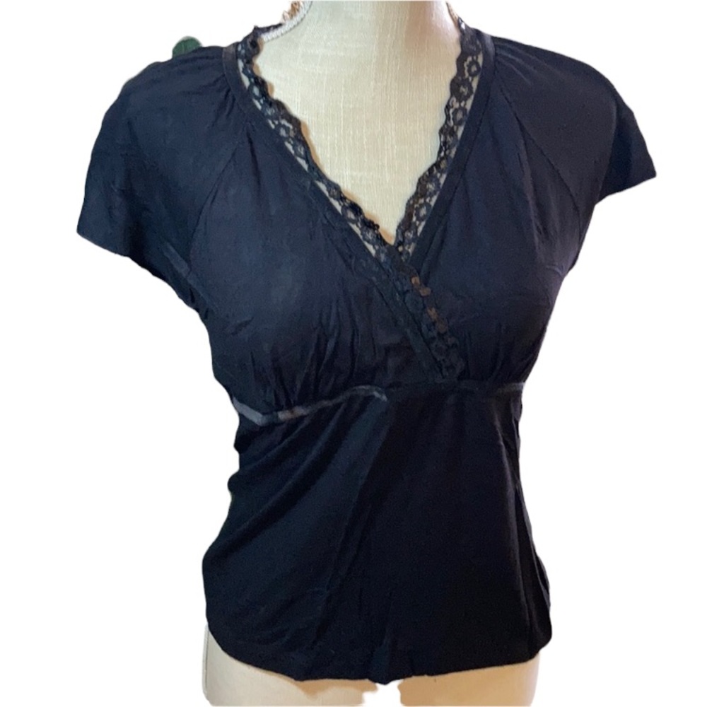 Daisy Fuentes Black Cross Over Front Trimmed in Lace Top